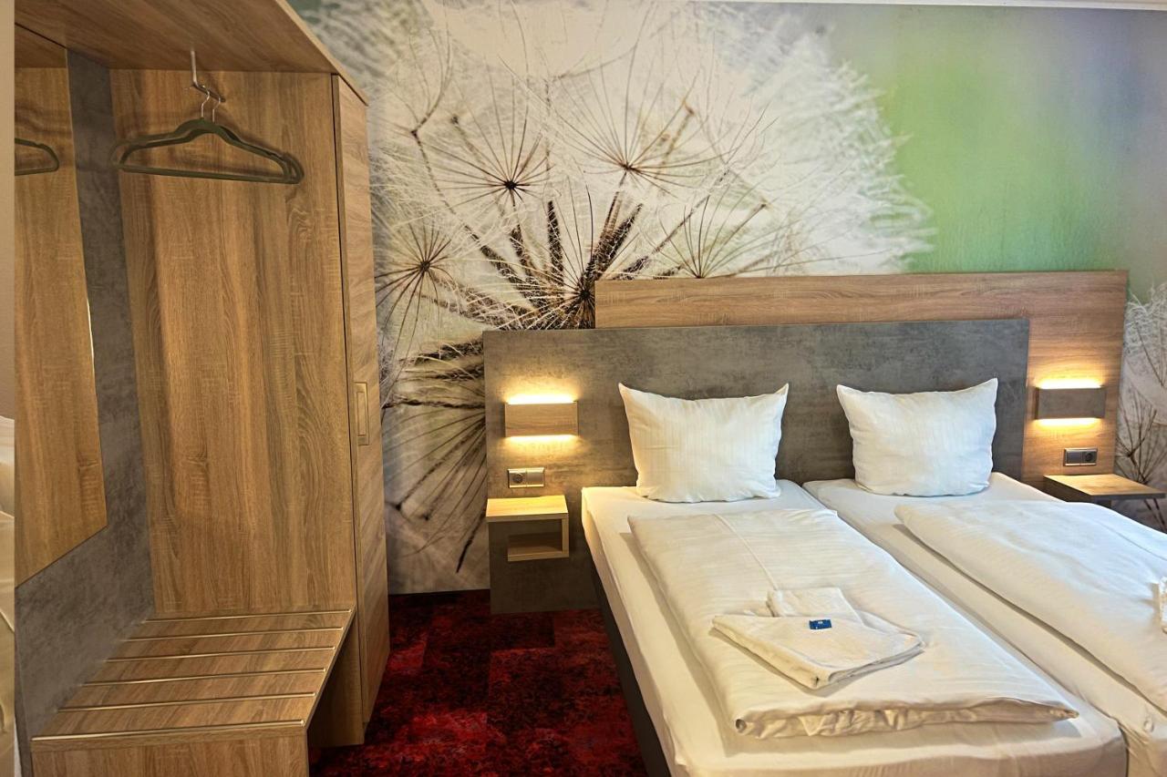 Skyhotel Мерзебург Екстериор снимка