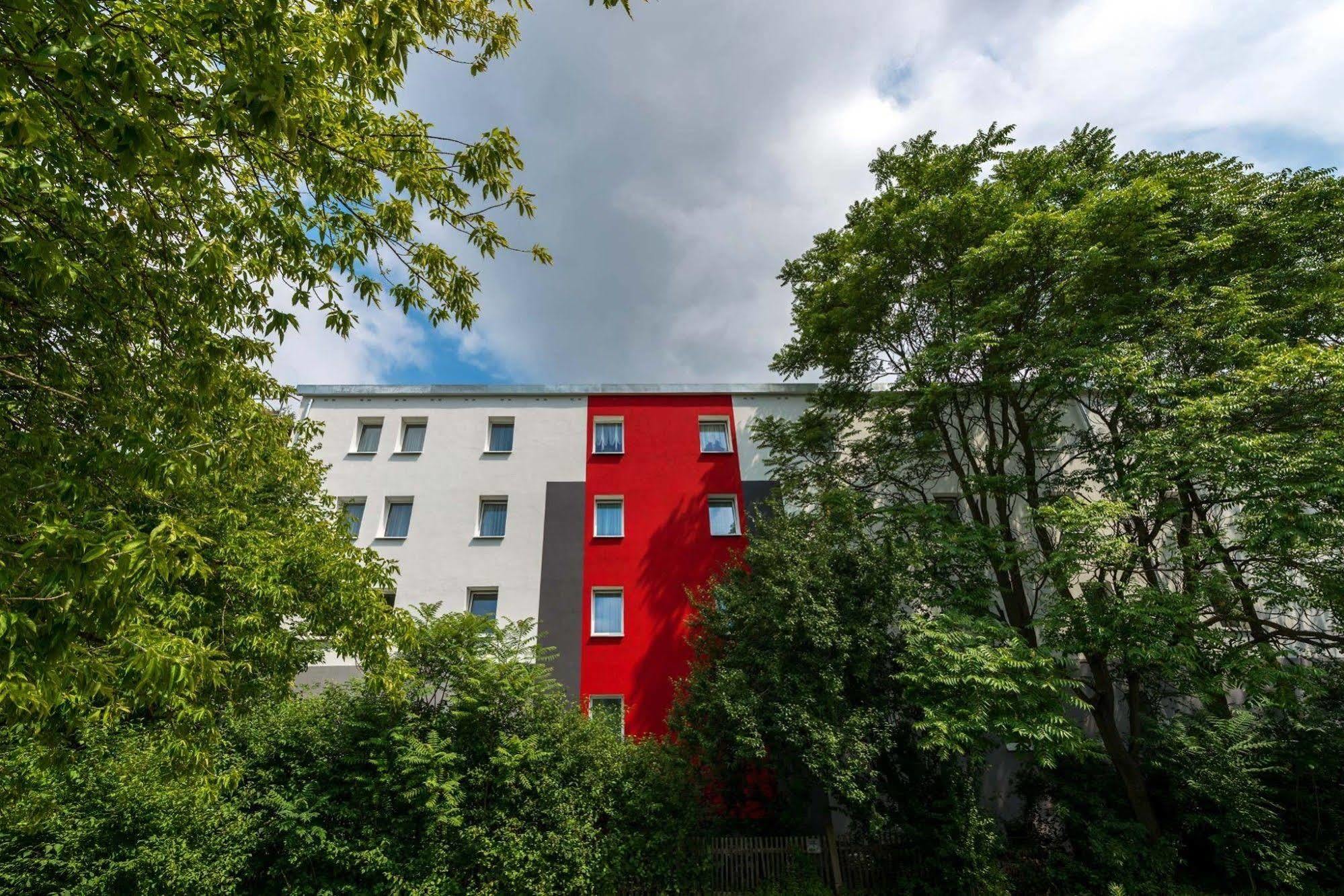 Skyhotel Мерзебург Екстериор снимка