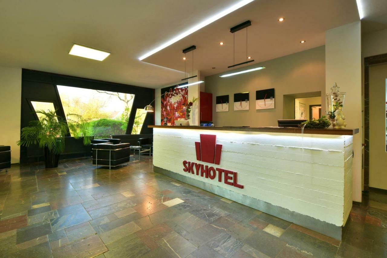 Skyhotel Мерзебург Екстериор снимка