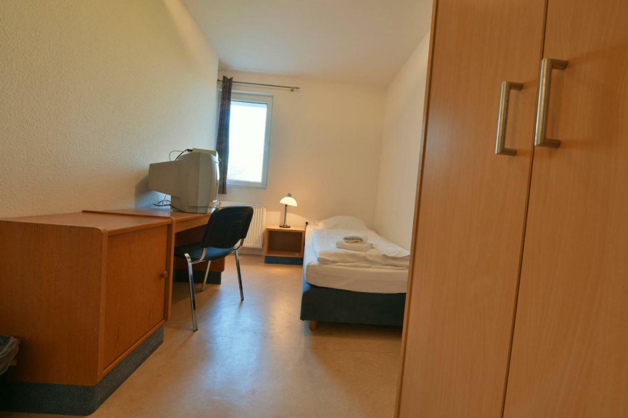 Skyhotel Мерзебург Екстериор снимка